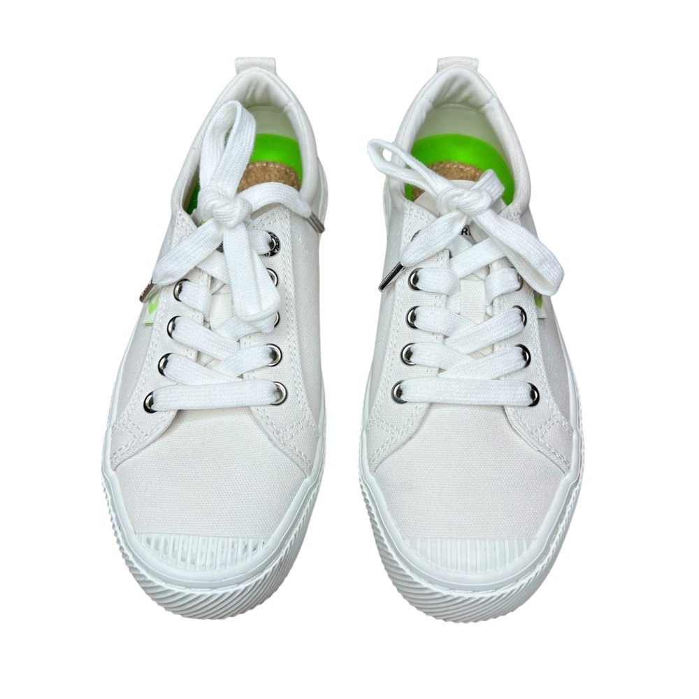 Cariuma OCA Low White Canvas Sneakers with Neon Green & Cork Accent, Women’s 7